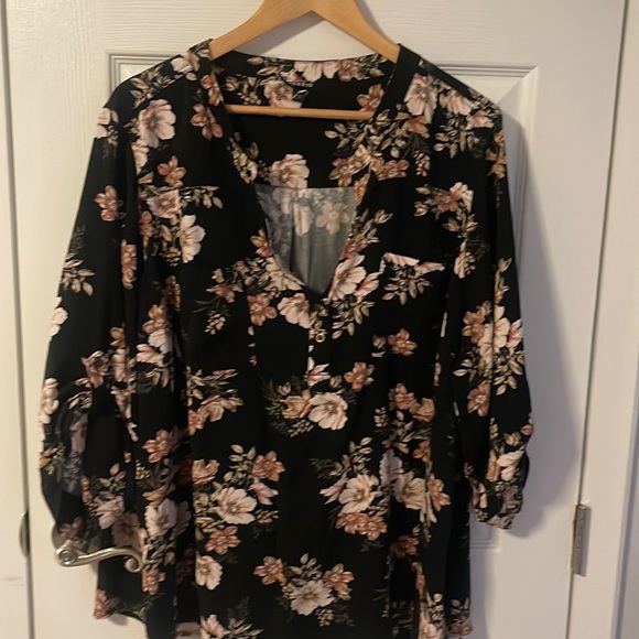 Torrid Tops - Torrid long sleeve Blouse